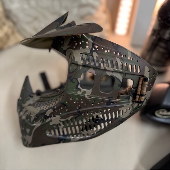 Lot Black Paintball Gear Set 2 mask. 3M ear protectors, 6 hoppers, 2 gas pipetts - Picture 11 of 17